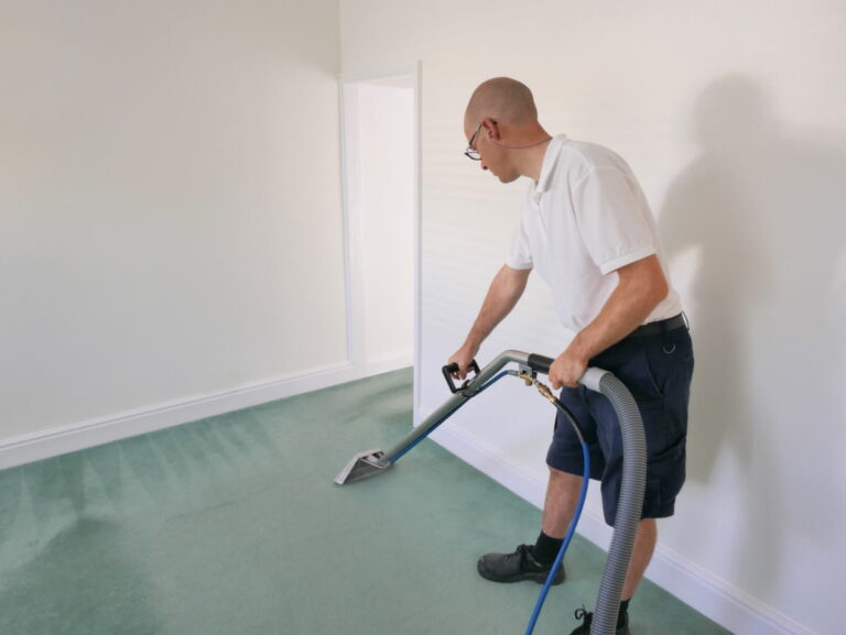 Carpet Cleaning in Somerton Somerset FibreSolve 768x577